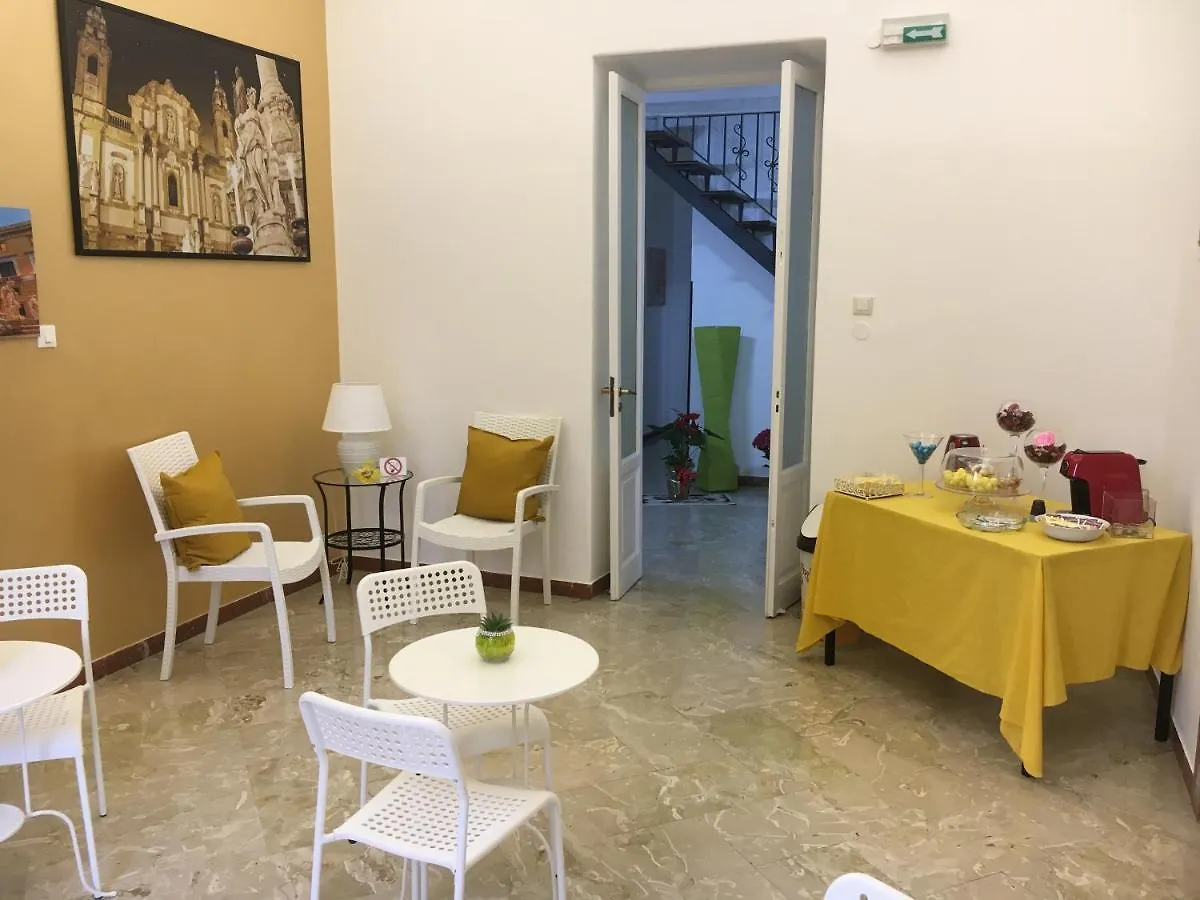B&B Il Sole Palermo 2*,  Italy